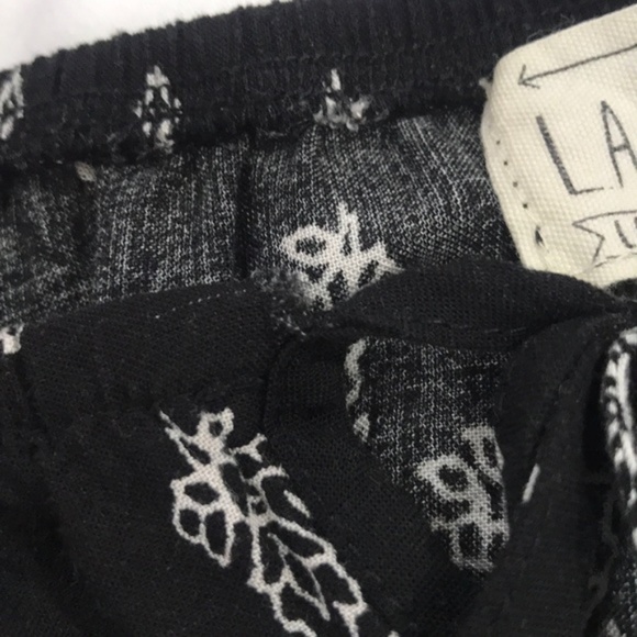 SOLD: LA Hearts Black Tribal Patterned Romper/Playsuit - Picture 4 of 5